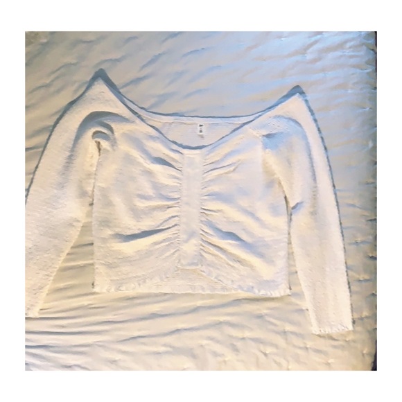 Tops - ♥️WHITE smocked